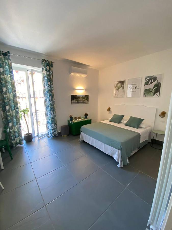 Le Stanze Dei Desideri Hotel Caserta Kültér fotó